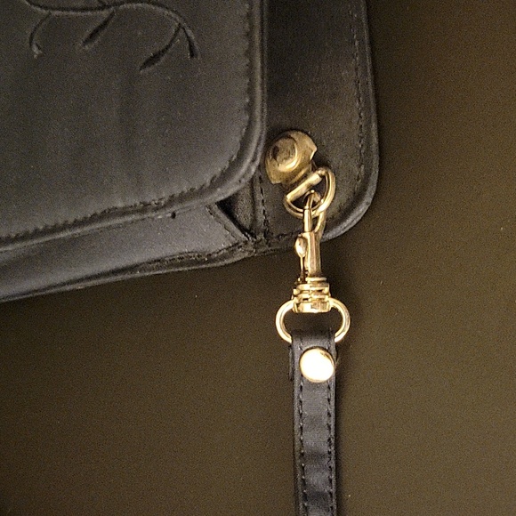 Small evening bag with detachable strap - Picture 5 of 7